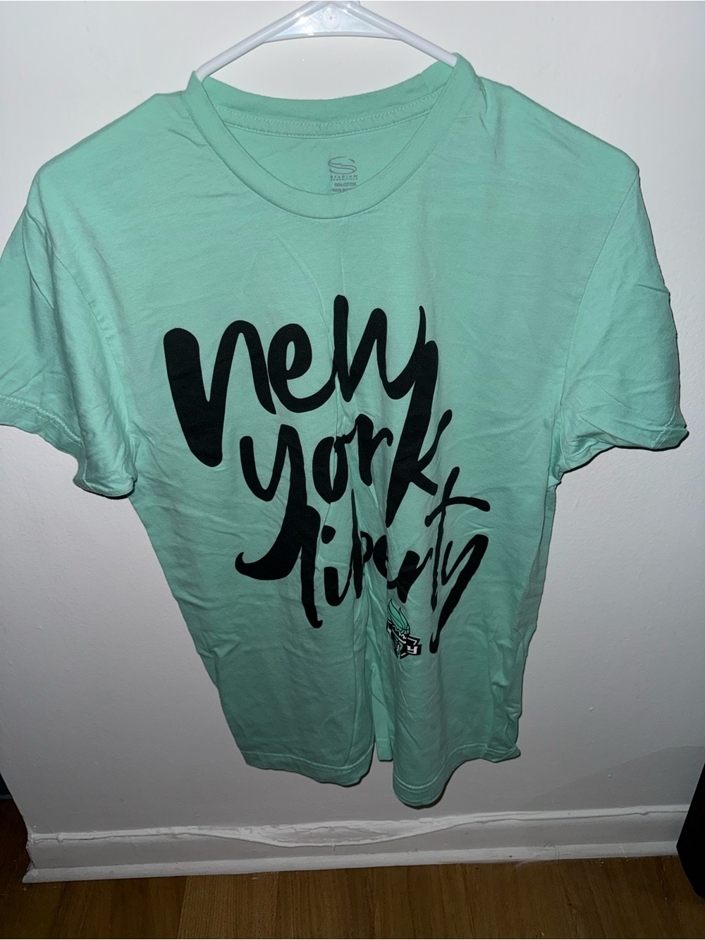 Mint Graphic New York Liberty basketball Tshirt